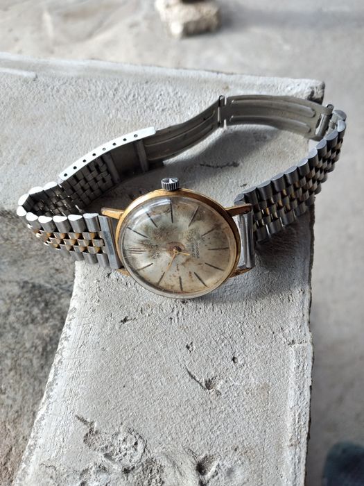 Стар часовник "Пальот"