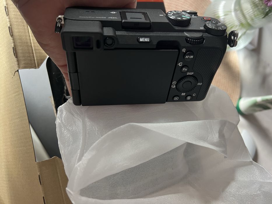 Sony A7C Kit, Nou, Garantie 36 luni