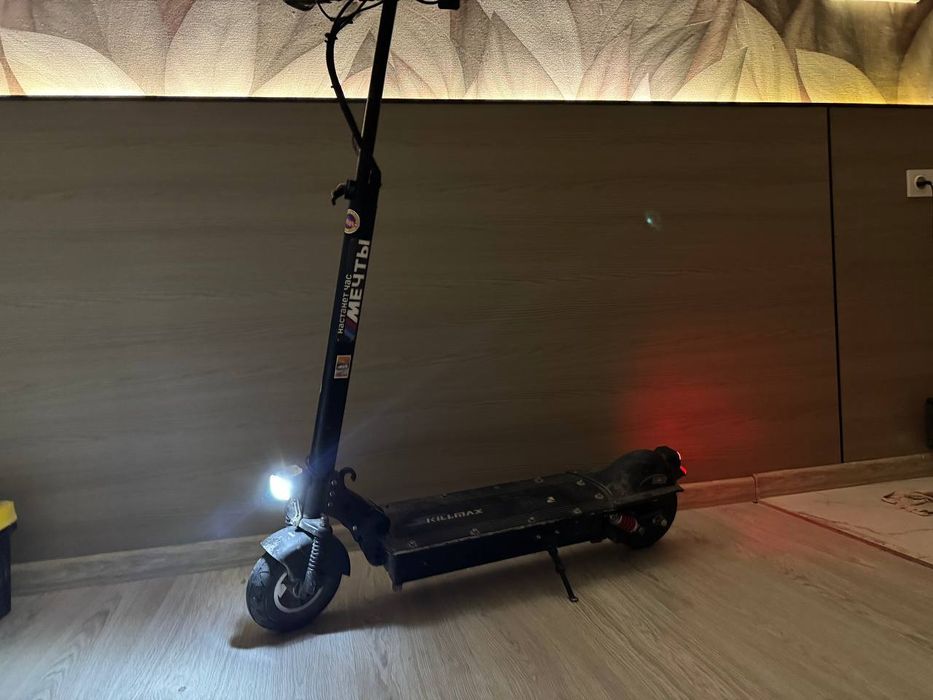 Электросамокат в хорошем состоянии, продаю по дешёвке