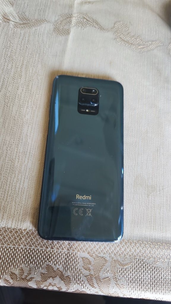 Продаю телефон Redmi Note 9 pro, без дефектов