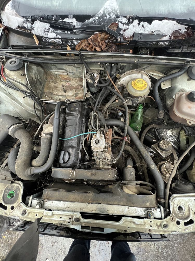 Audi 80 1.6 B3 НА ЧАСТИ