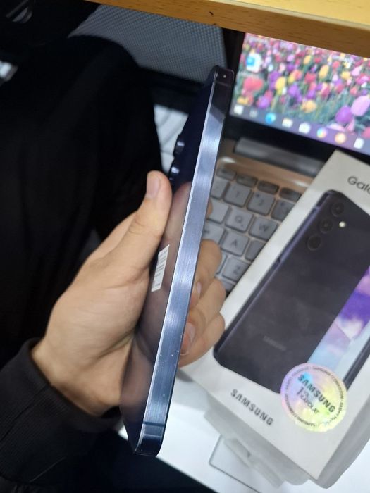 Samsung Galaxy A55 5g ideal