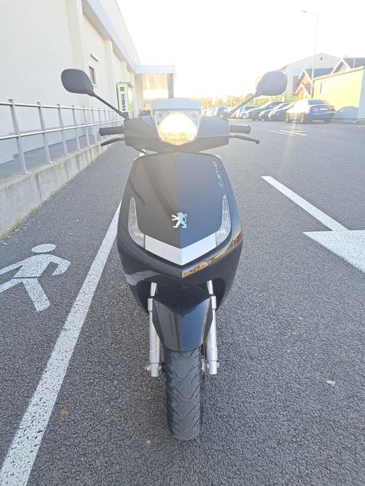 Scuter Peugeot Vivacity 3,  2T, 50cm3. Carte+talon
