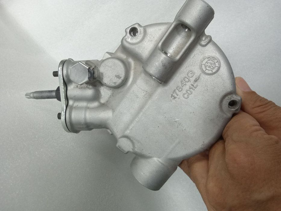 Компрессор для кондиционера авто Малибу.