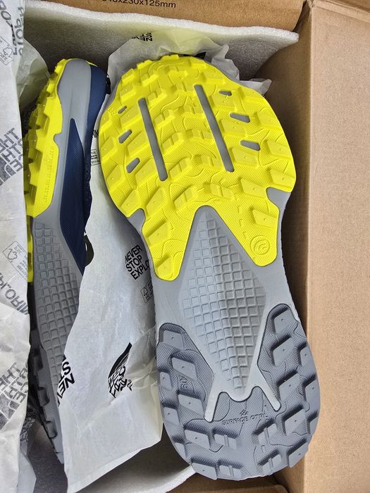 Adidasi The North Face Altamesa 500 42.5 noi