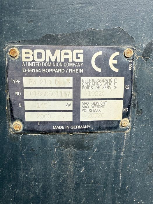 Vând Cilindru compactor Bomag 19 T