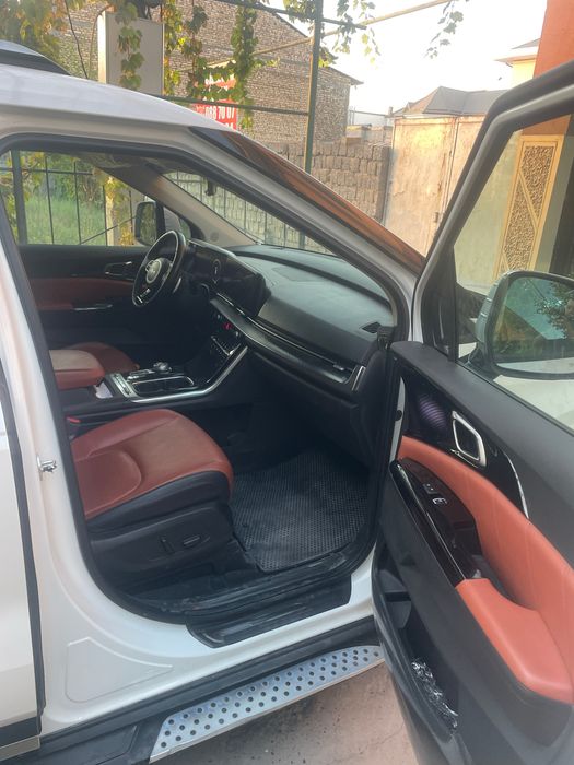 Kia carnivar full 2023 yil