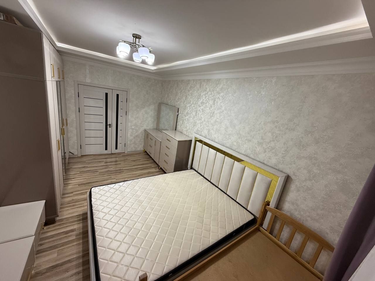 Продается дом ,Своя без маклера Француская планировка 5ти этажного дом