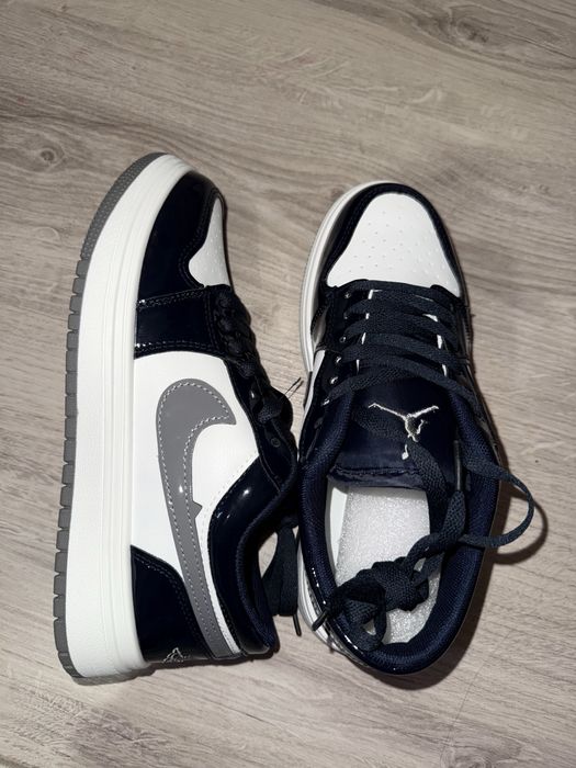 Air Jordan 1 Low, Тёмно-синий лаковый
