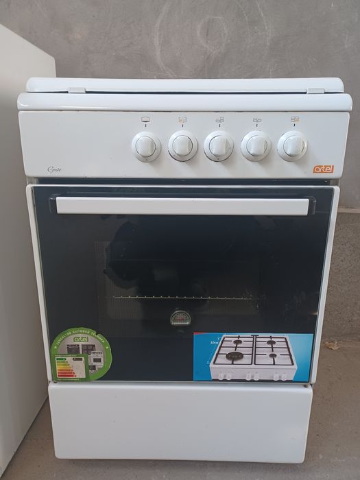 Газ ПлитаARTEL новый купили не установлены в отличном состояние