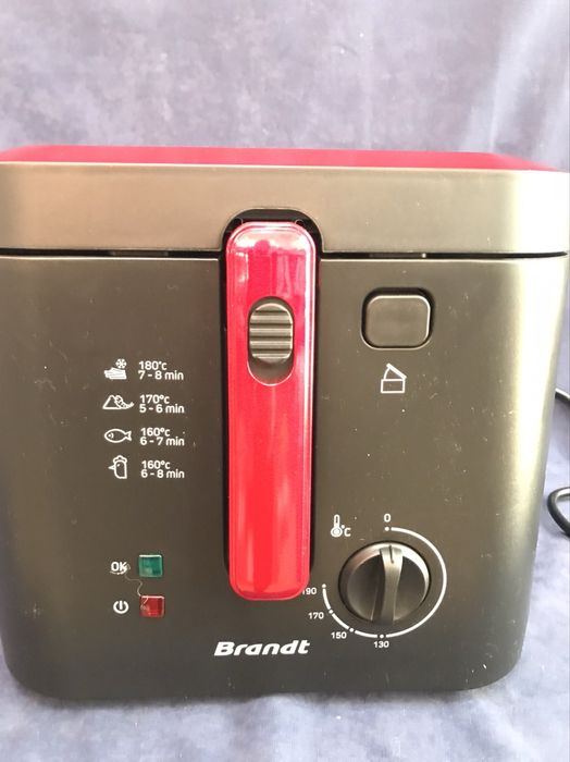 Електрически фритюрник BRANDT