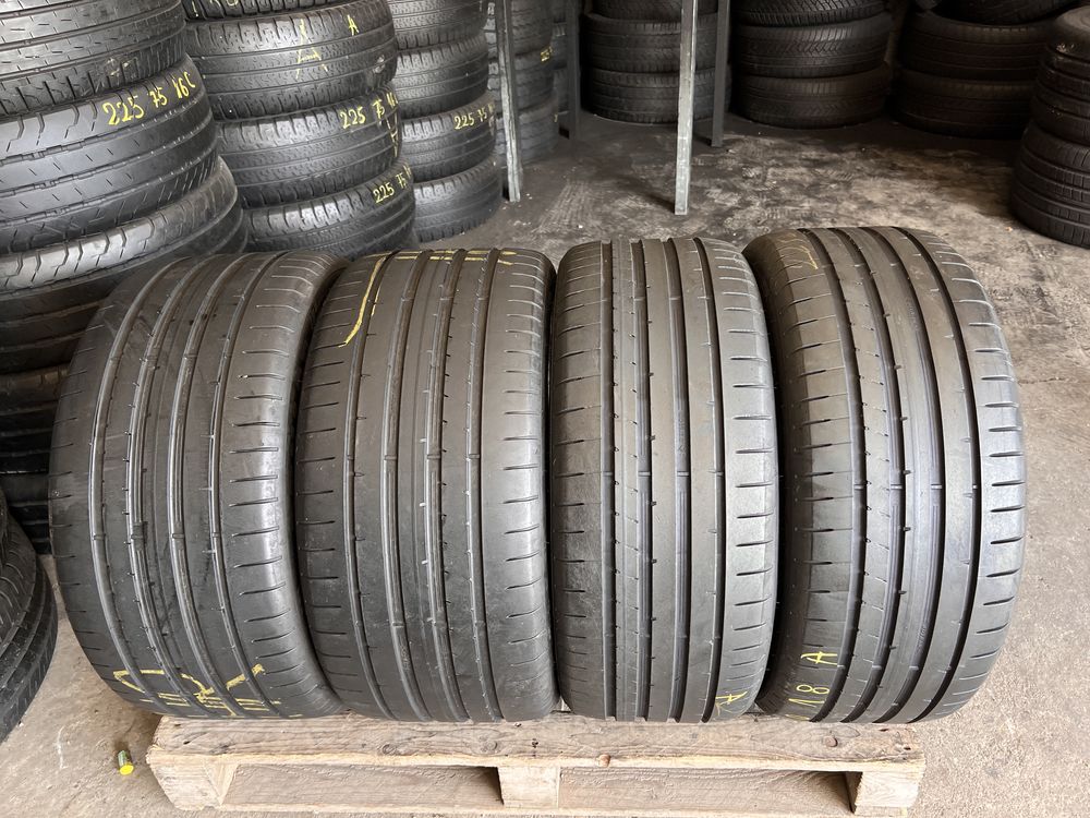4 anvelope vara 255/35/18 + 225/40/18 , Dunlop !