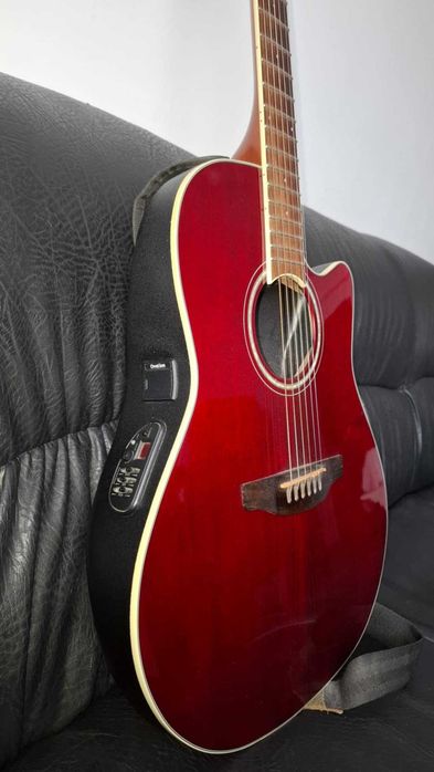 Chitara Electroacustica Ovation.