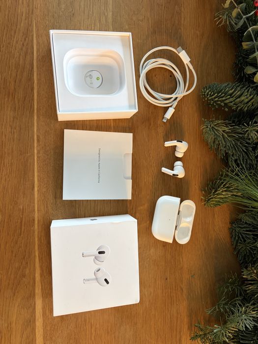 Airpods Pro wireless charging