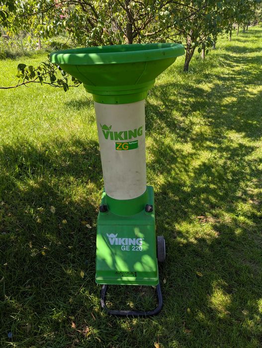 Tocator de mere crengi resturi vegetale Viking