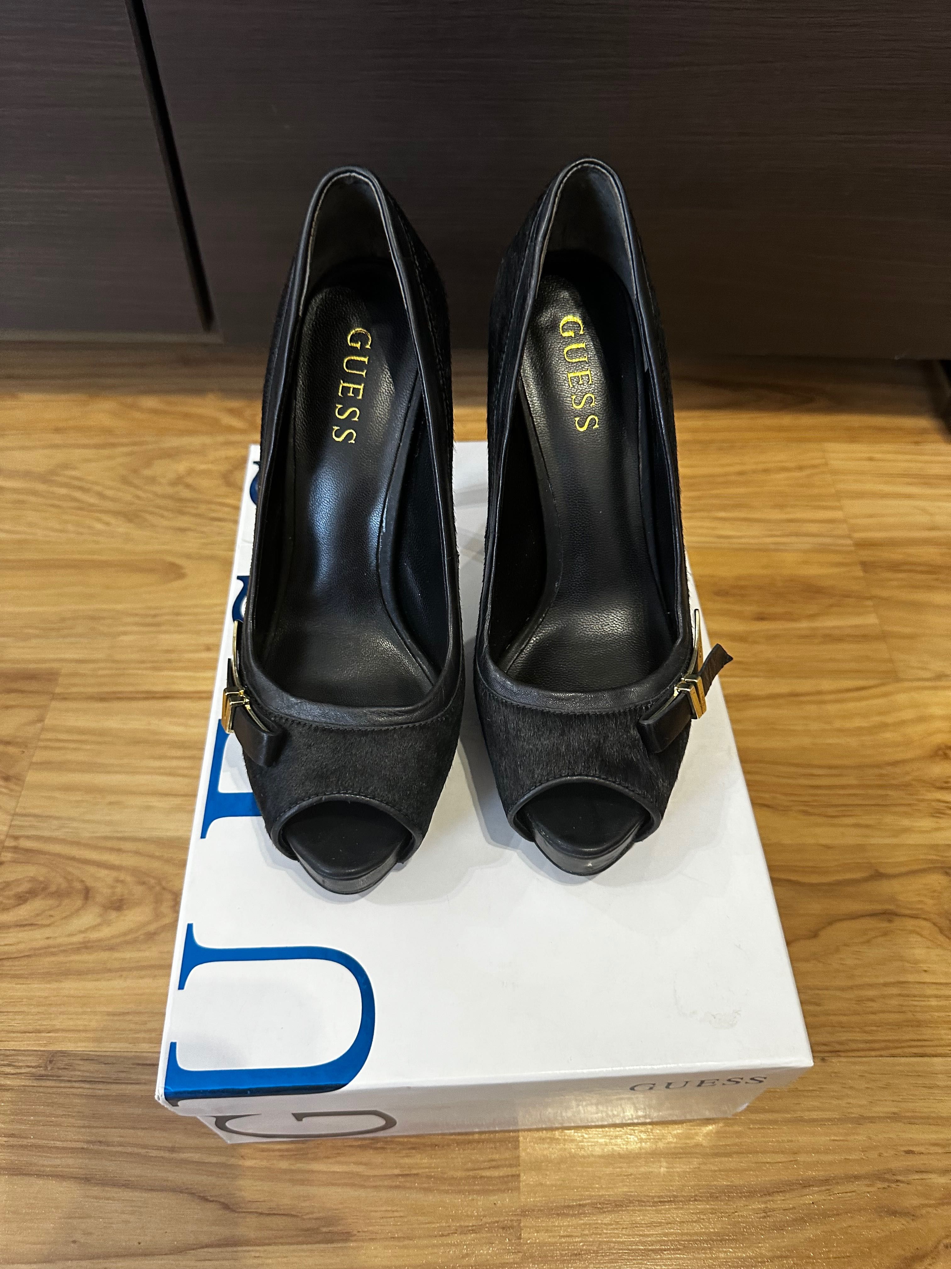 Продавам обувки Guess