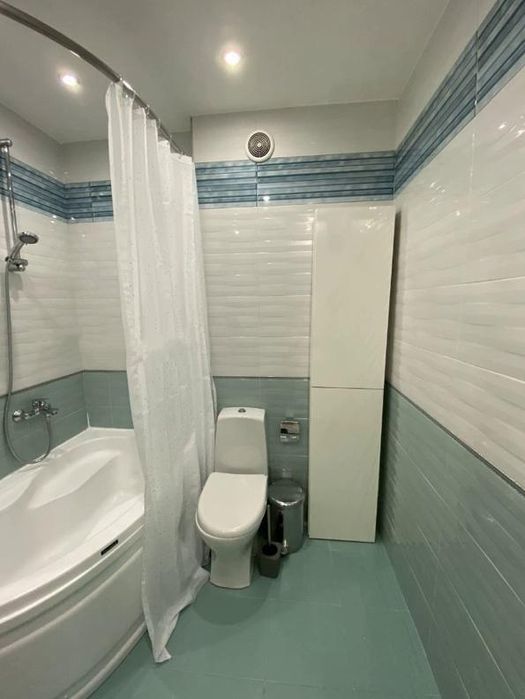 Дава се под наем Тристаен апартамент в Пловдив, Кършияка - 130 кв.м за 650 € - Снимка #7