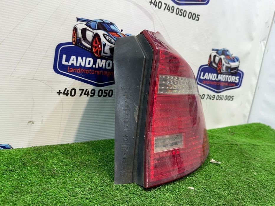 Stop tripla aripa spate dreapta 2009 bmw seria 1 lci 118d e87 2.0 diesel cod oem 63217164956
