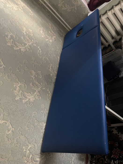 Массажный стол в отличном состоянии