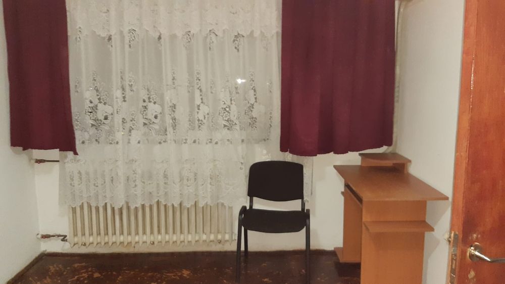 Garsoniera de închiriat