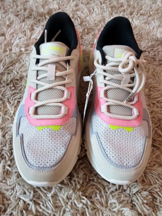 Нови маратонки Polo