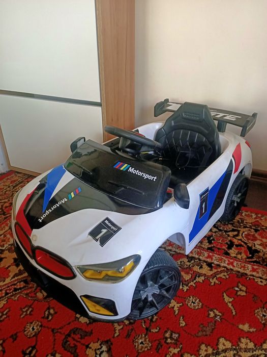 Детский электромобиль