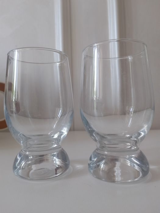 Два бокала стекло стакан посуда сервиз кружка пиво