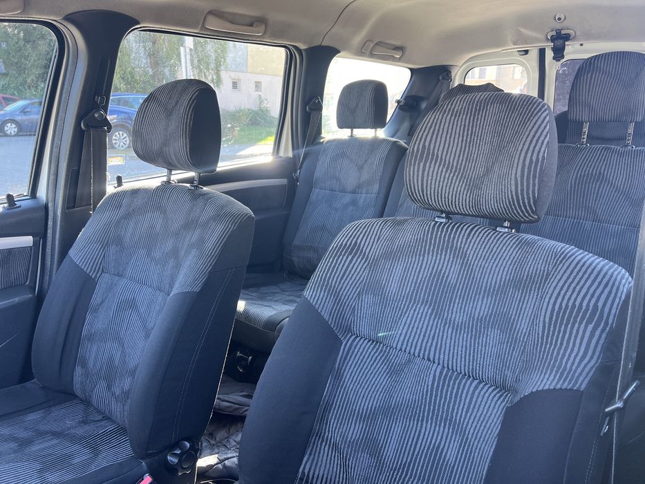 Vând Dacia Logan MCV 7locuri