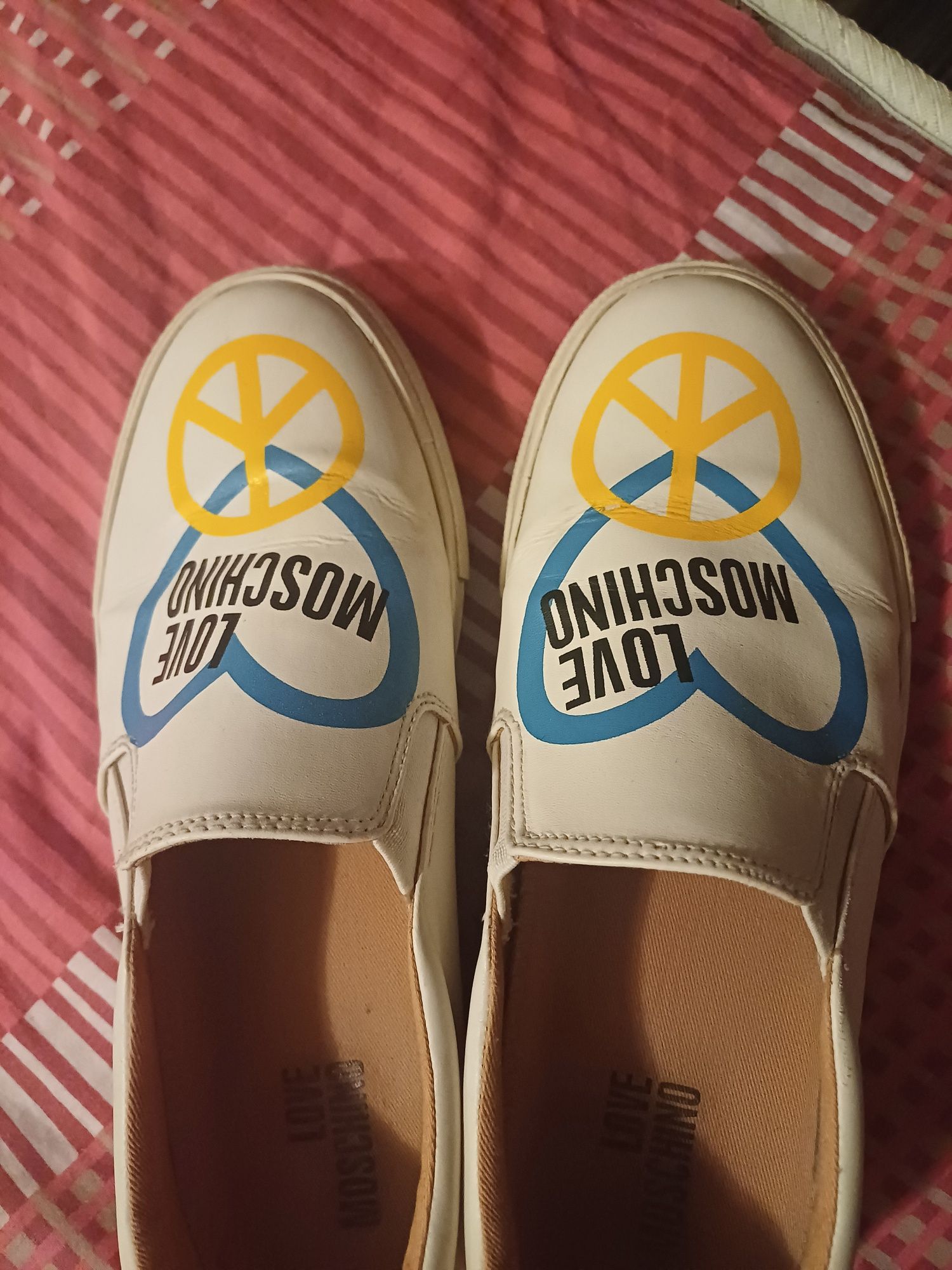 Оригинални Moschino