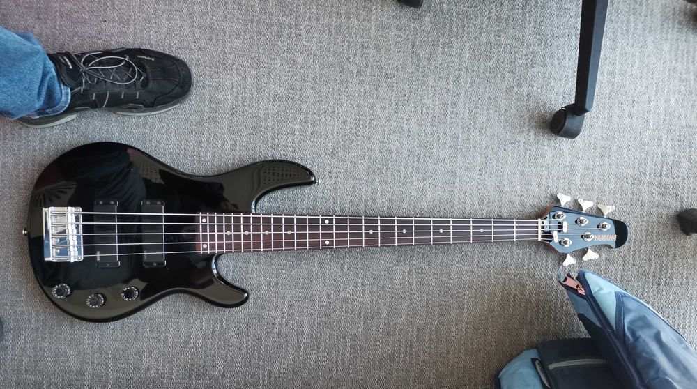 chitara bass Yamaha BBN5ii