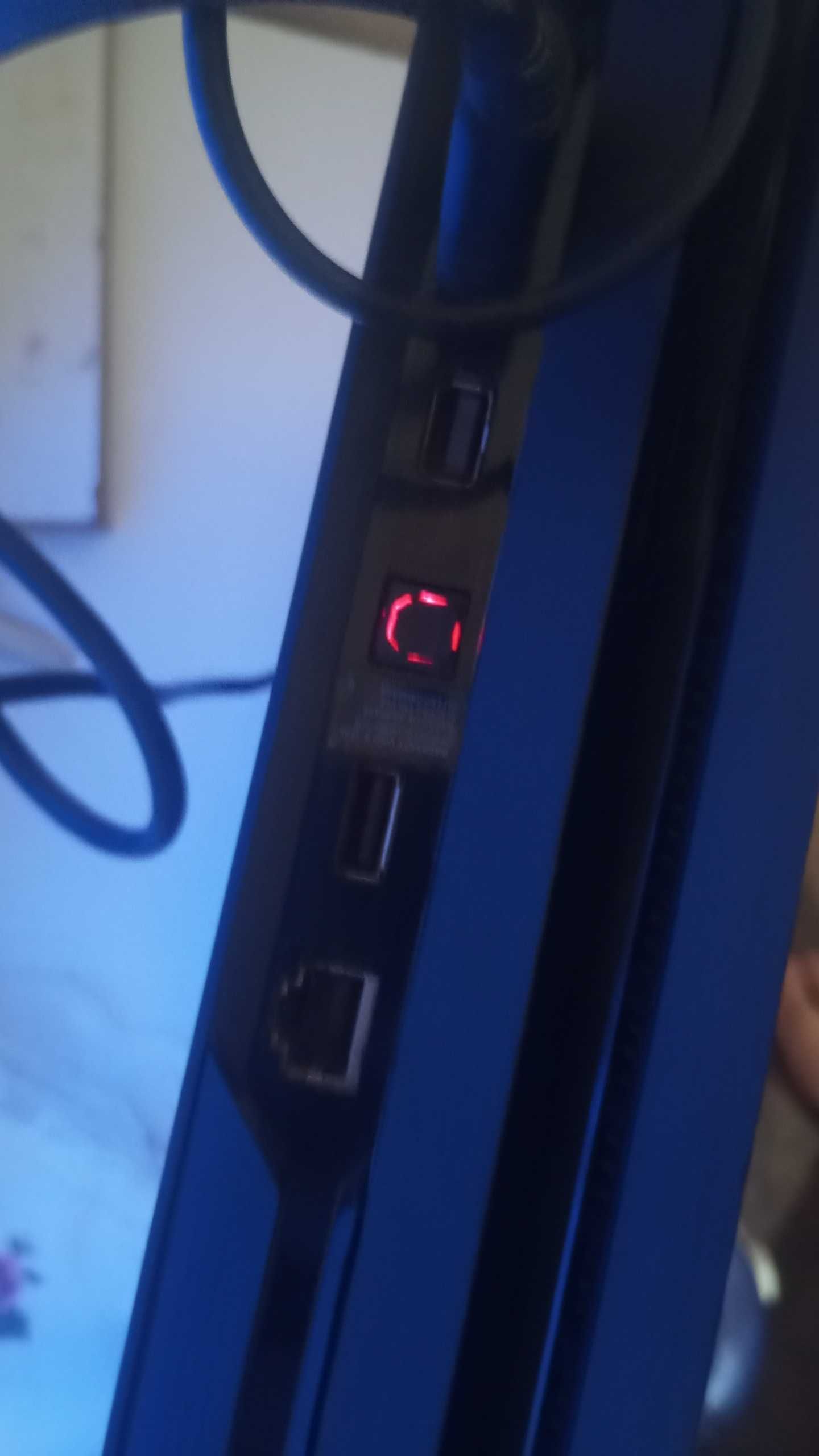 PS4 PRO , 1T memorie și două manete ‼️