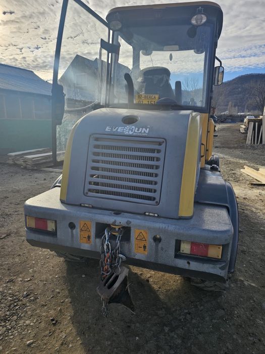 Incarcator frontal Everum r 12