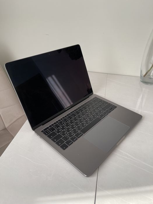 MacBook Pro 2017/Рассрочка