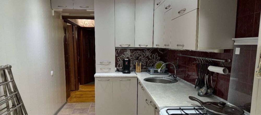 3/3/5 м-в Авиасозлар-2  кирпичный дом 77 серия