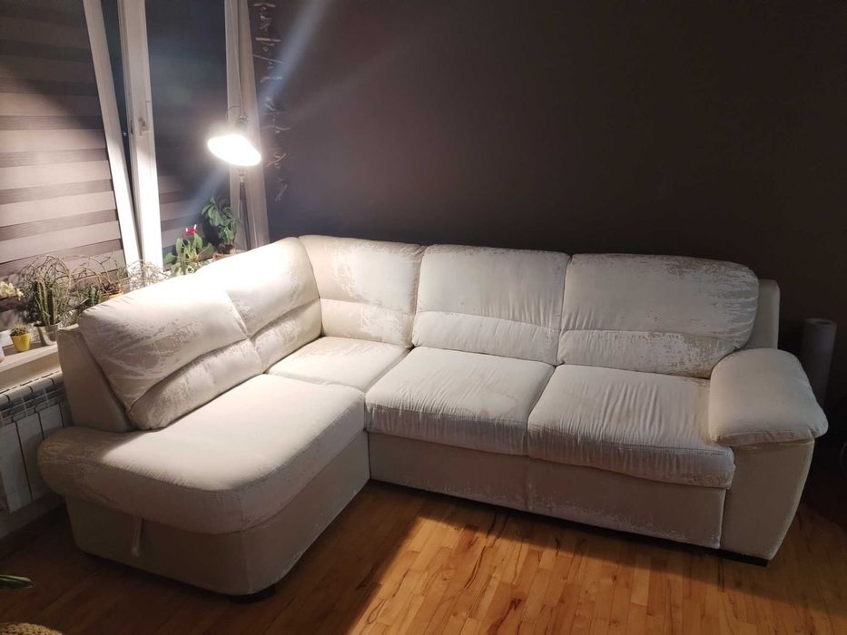 Диван с функция сън и ракла