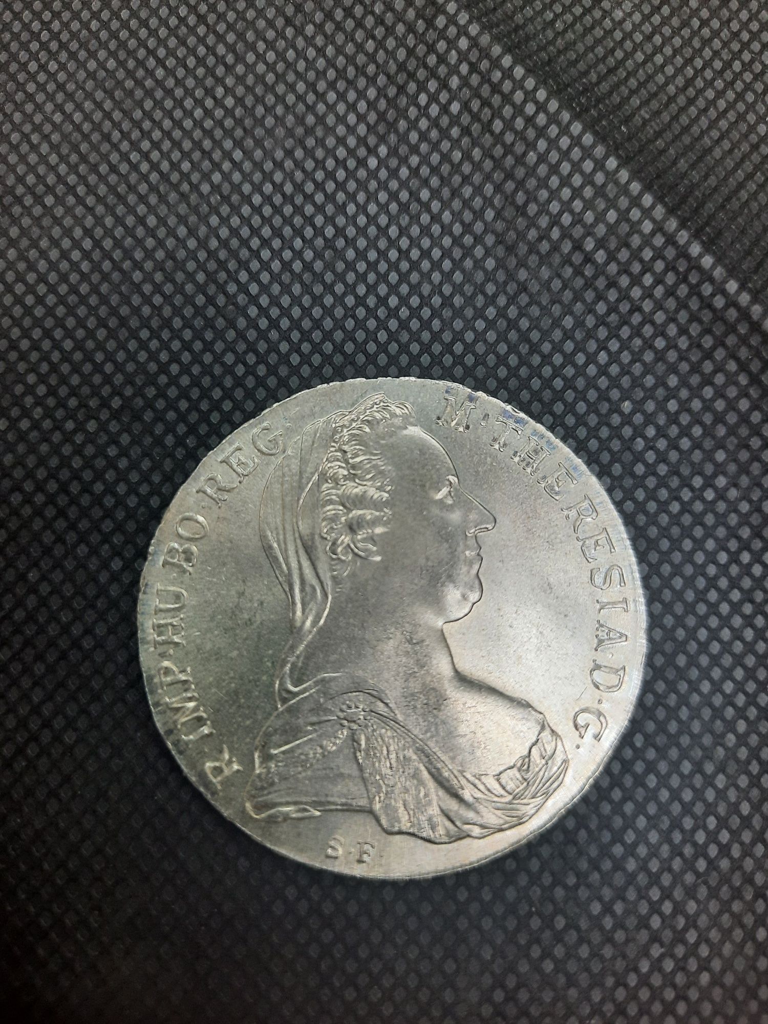 Vînd  Monede De Argint