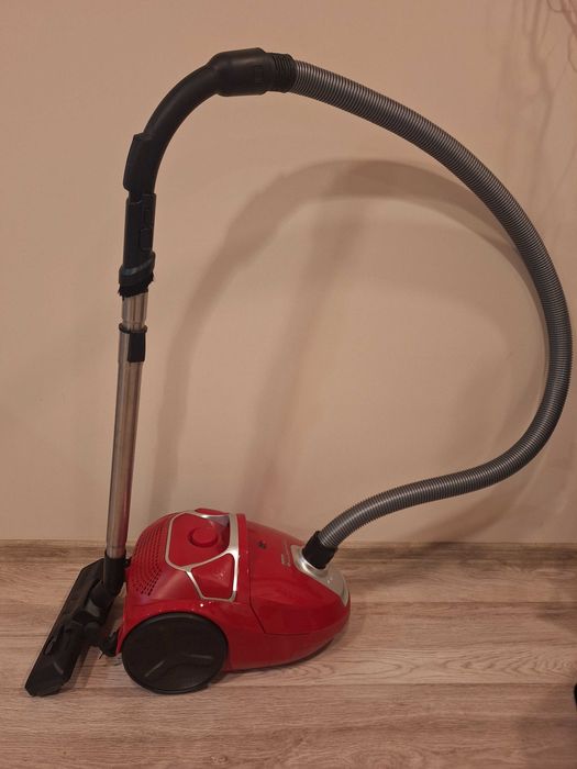 Продавам прахосмукачка Roventa с гаранция