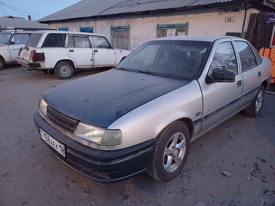 Продам  опель вектра 1992 года