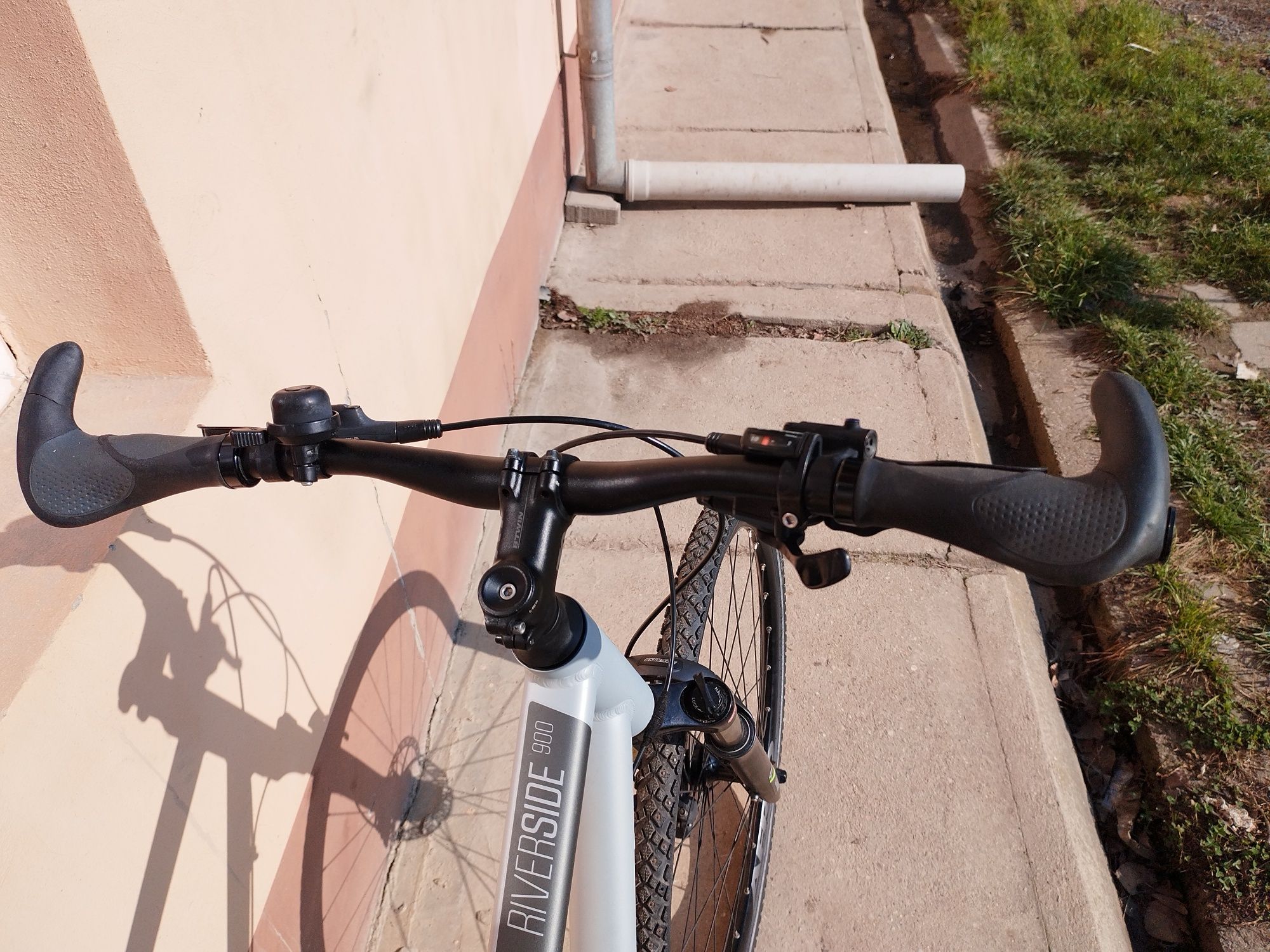 Bicicleta treking Btwin Riverside 900,28er,fr hidr,Aluminiu,1x10