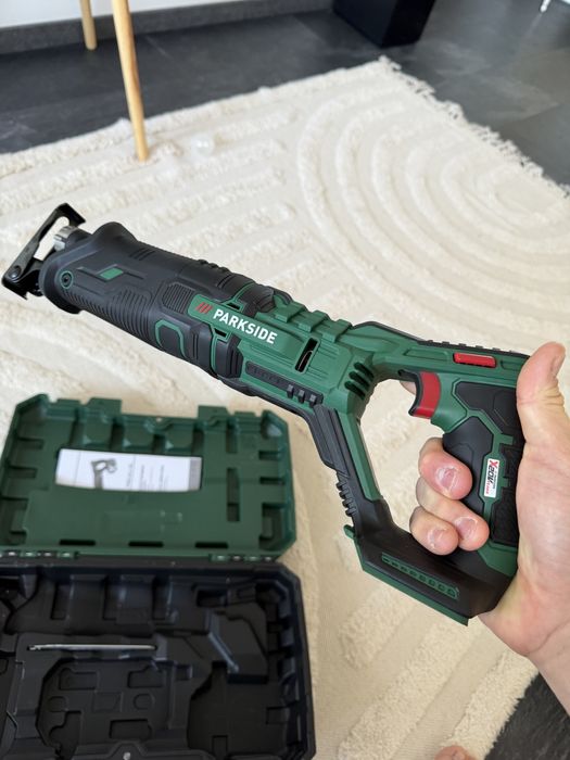 Parkside fierastrau sabie 20v