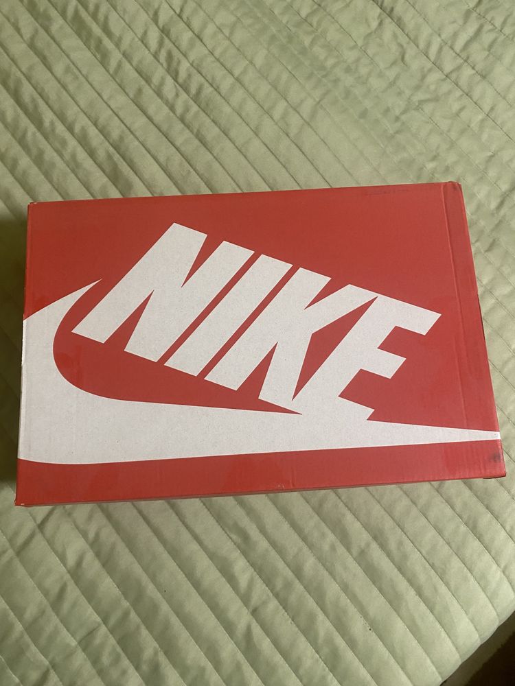 Маратонки / кецове Nike