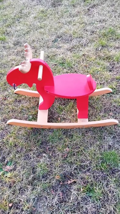 Balansoar pentru copiii, ren și jucarie de sarit