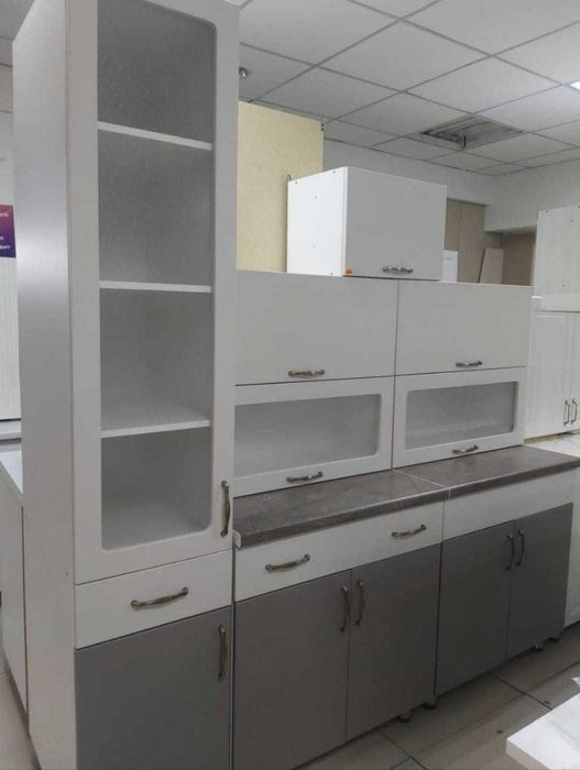 Кухонные гарнитуры от простых до сложных