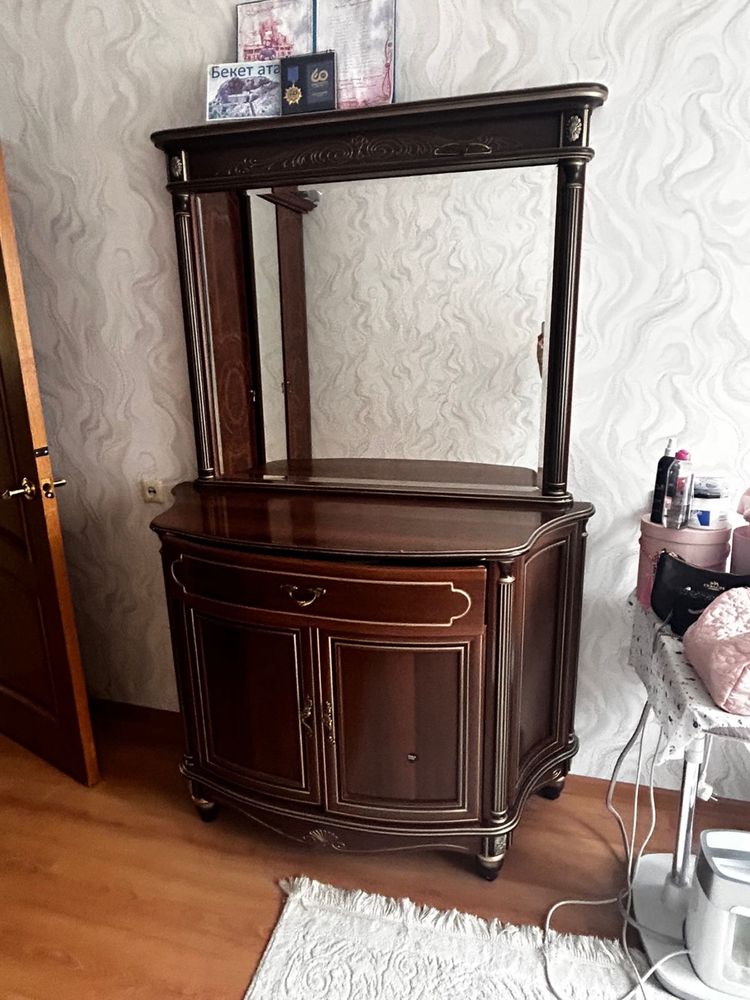 Комод для спальни