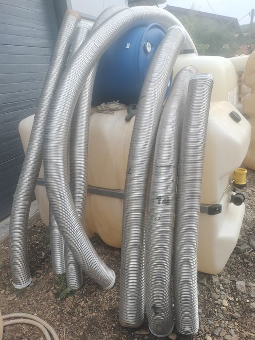 Vând coșuri coturi și țevi de fum și pentru instal termice.