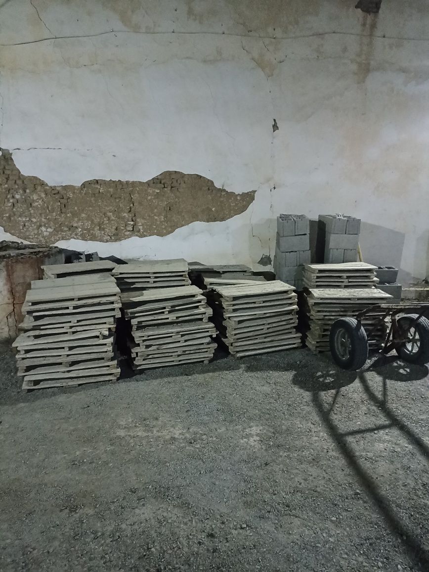 Шлакаблок апарат сотилади колиби 20*40
