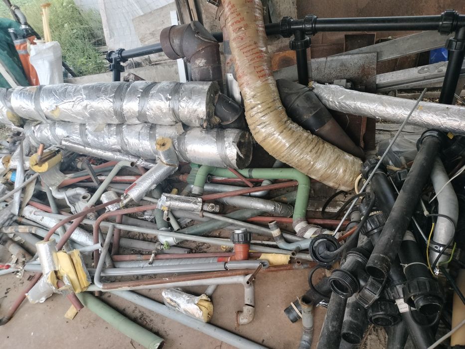 Vând coșuri coturi și țevi de fum și pentru instal termice.