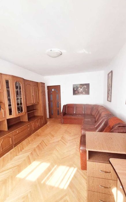 Persoană fizică  .Apartament 3 camere ,D, 71mp,Mircea cel Bătrân