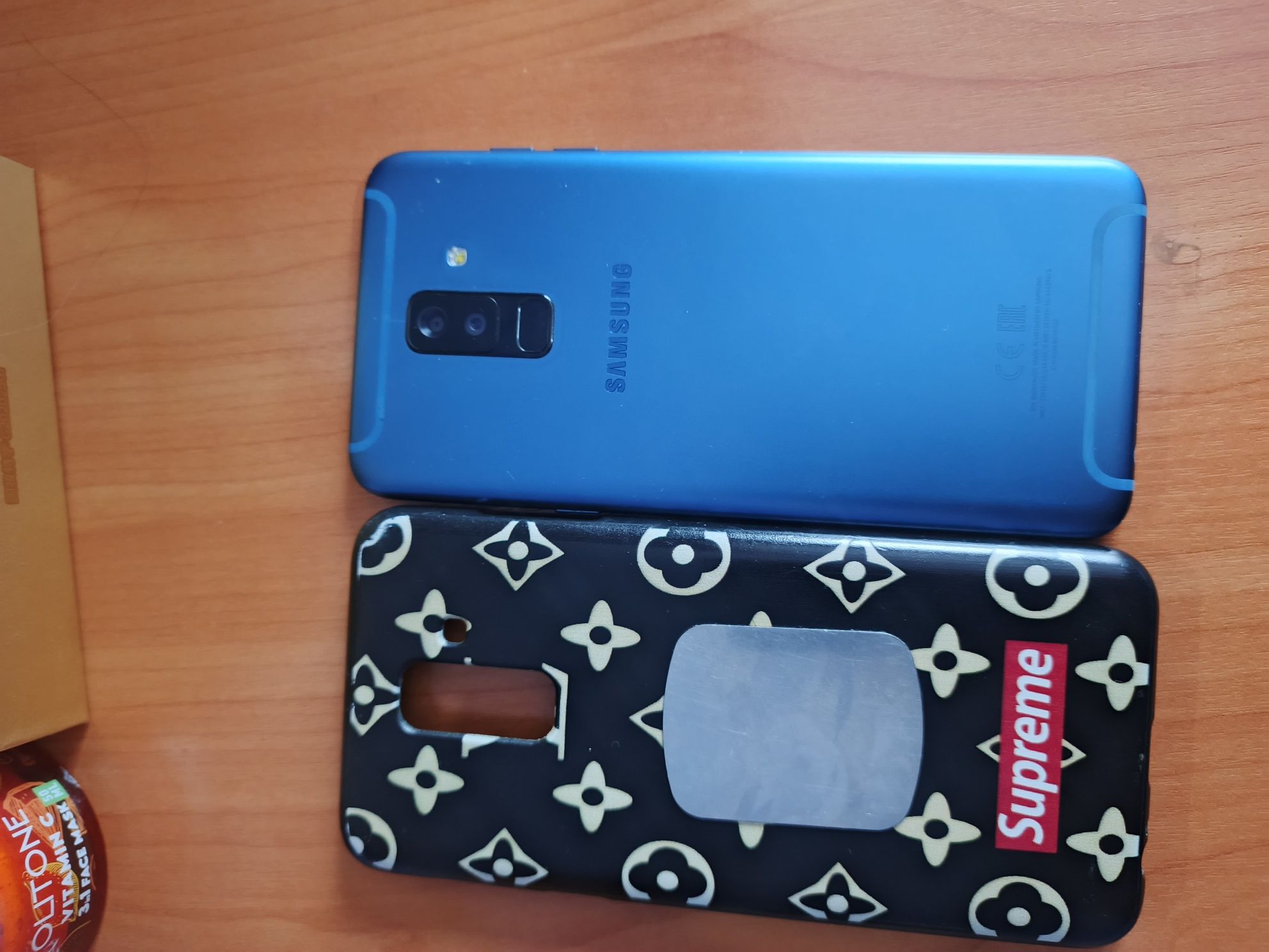 Самсунг А6+ в идеальном состоянии