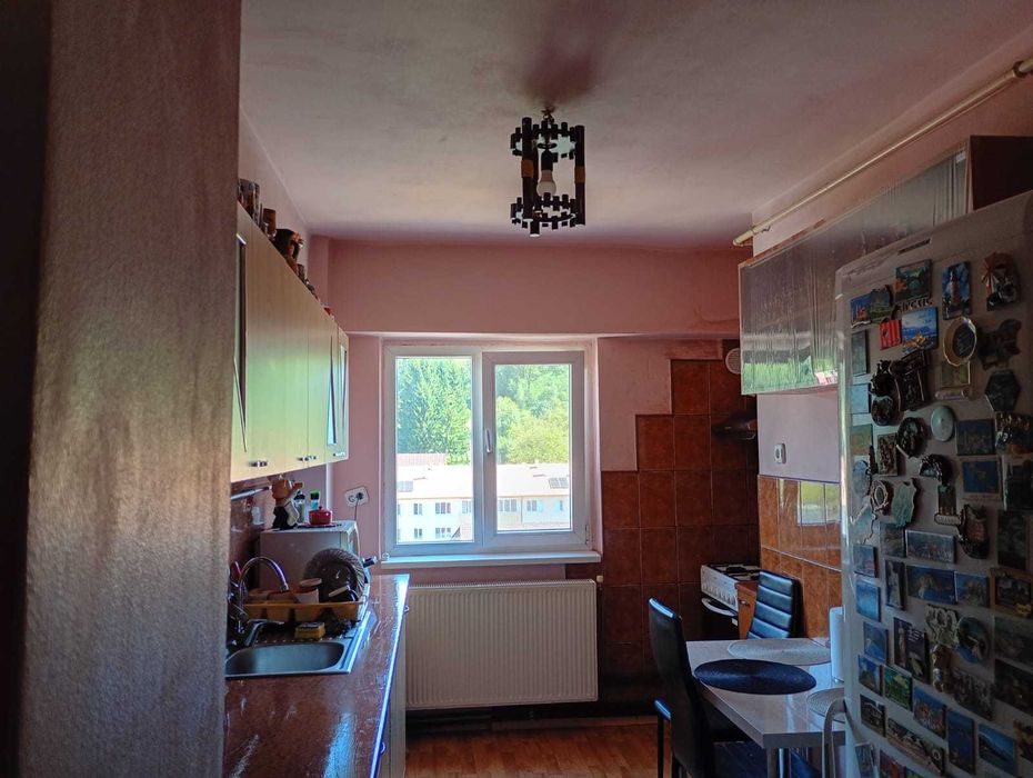 Vând apartament 3 camere Petroșani Nord